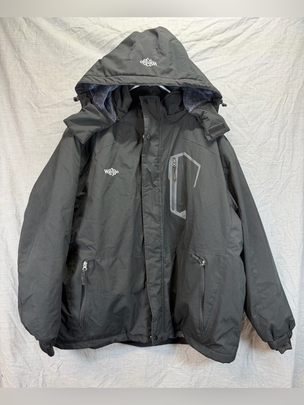 Wantdo Men's Black Ski Jacket with Hood